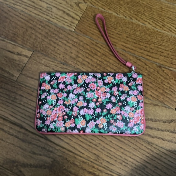 Coach wristlet - Picture 2 of 2